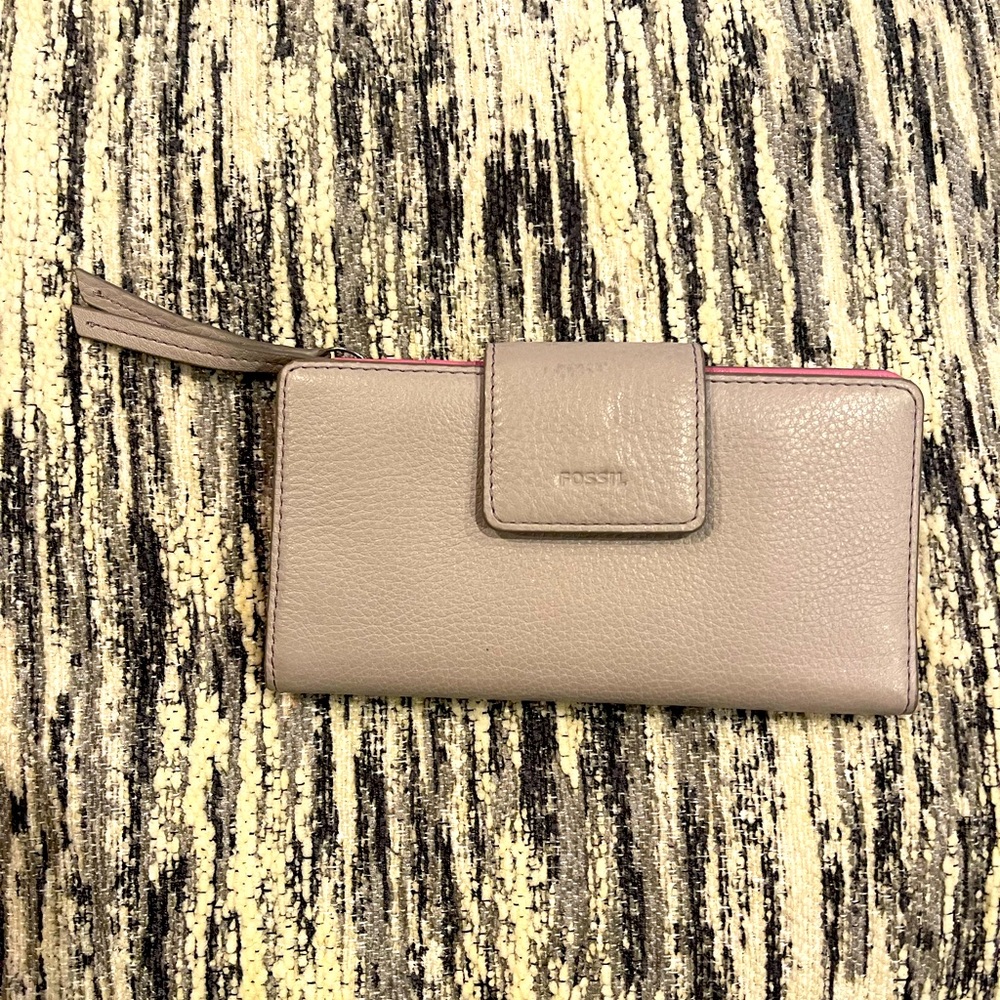 Fossil Leather Wallet
